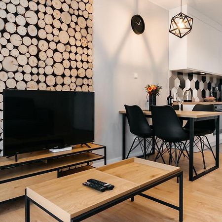 Perla Bieszczad 2 Apartment Ustrzyki Dolne Ngoại thất bức ảnh