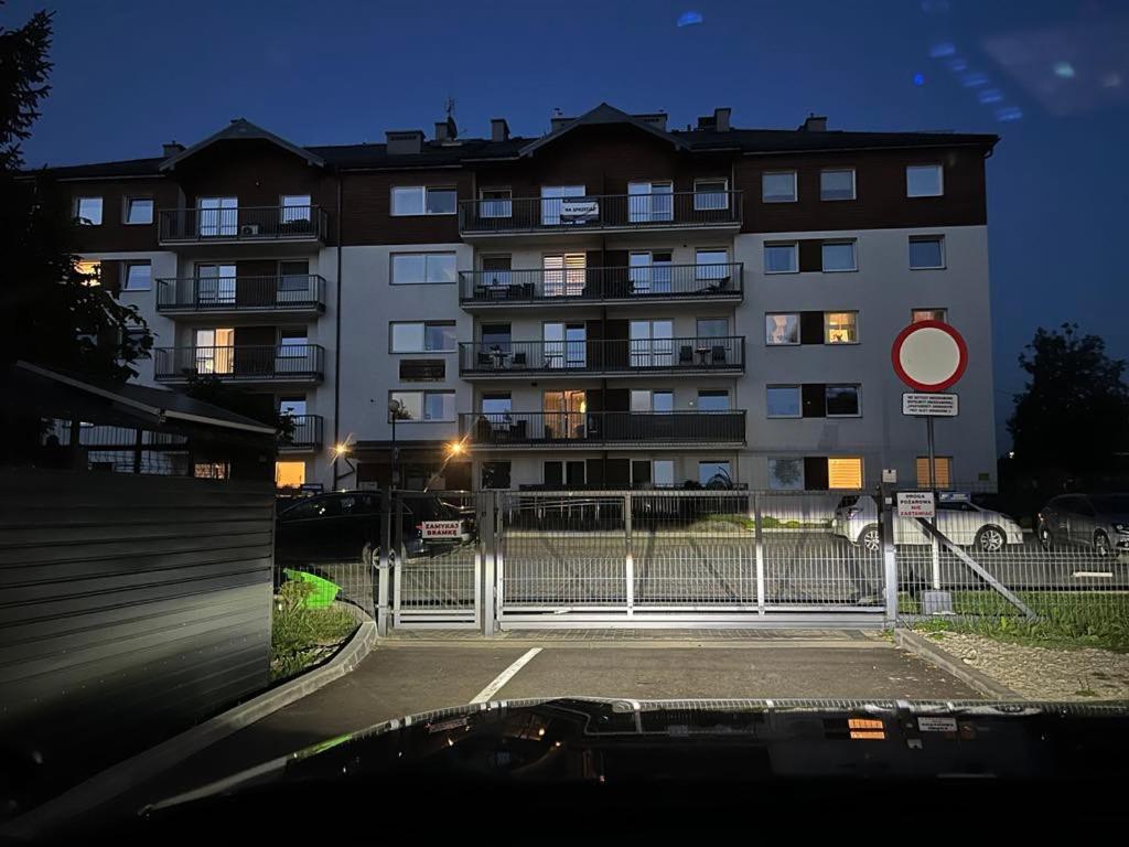 Perla Bieszczad 2 Apartment Ustrzyki Dolne Ngoại thất bức ảnh